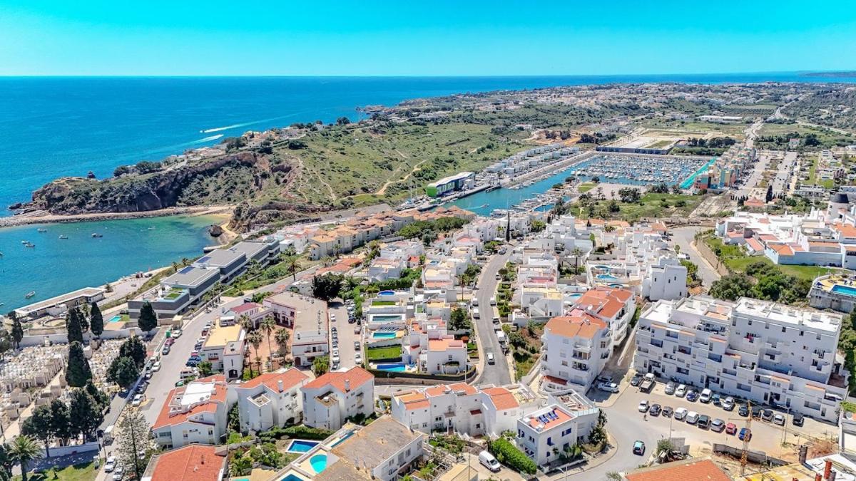 Old Town Sea View Apartamento *