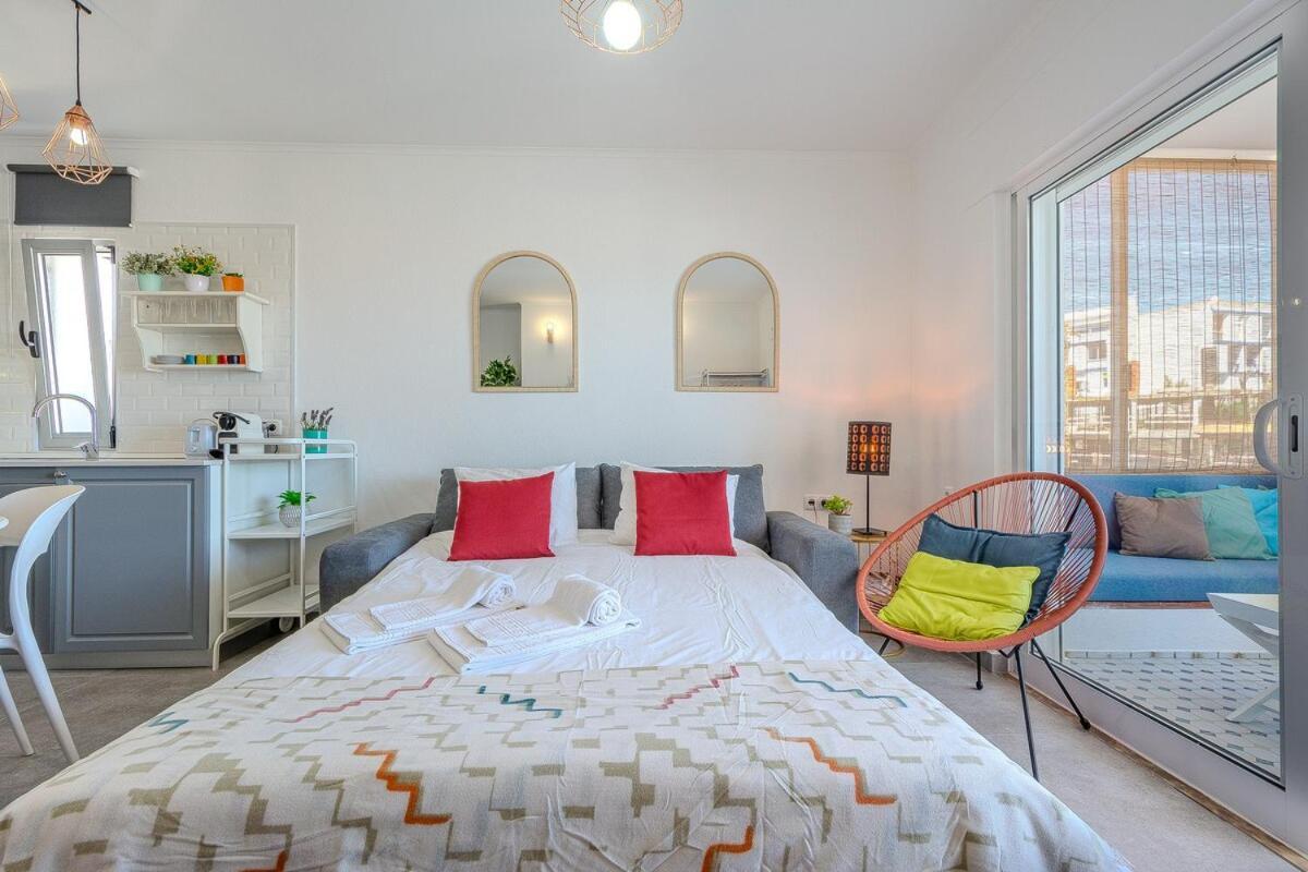 Old Town Sea View Apartment